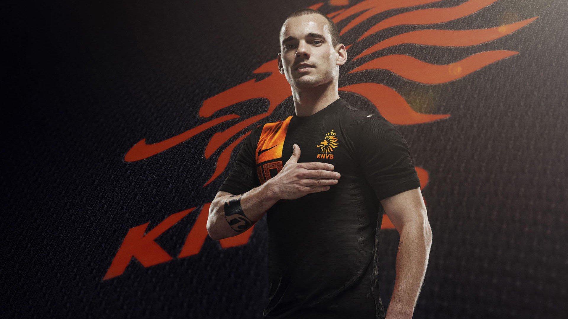 新星切马自信诠释中场定位,以罗德里为镜,映照独特成长之路