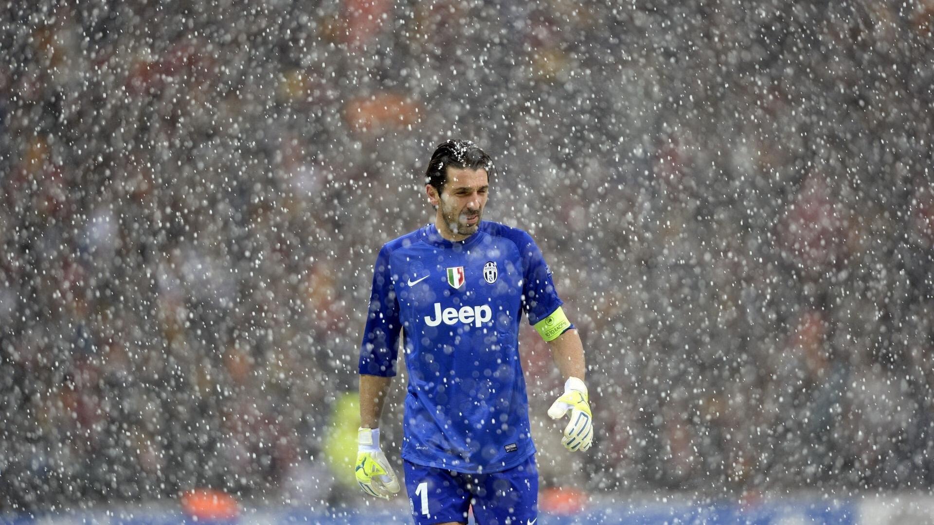 克罗斯心中的传奇十一人,梅罗领衔,三代艺术大师齐聚